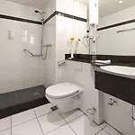 ホテル レオナルド 4*