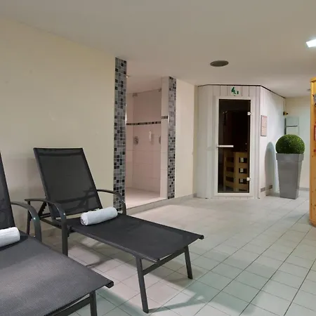 Hotel Leonardo 4*