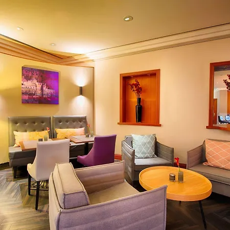 Hotel Leonardo
