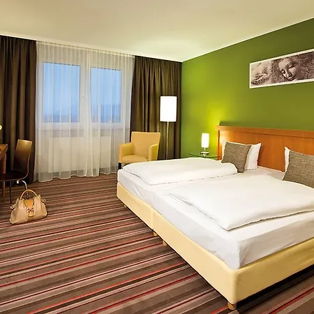 Leonardo Hotel 4*
