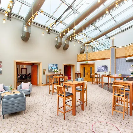 Leonardo 4* Heidelberg