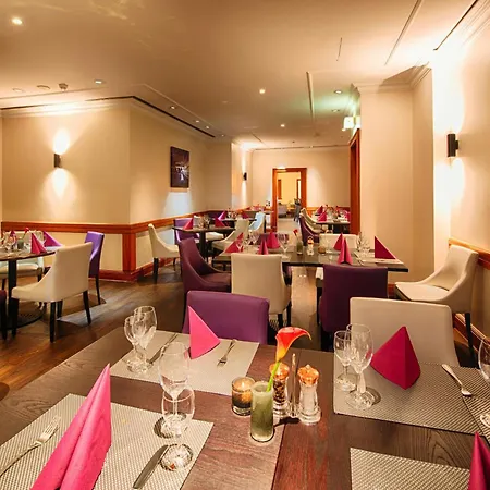 Leonardo Hotel 4*
